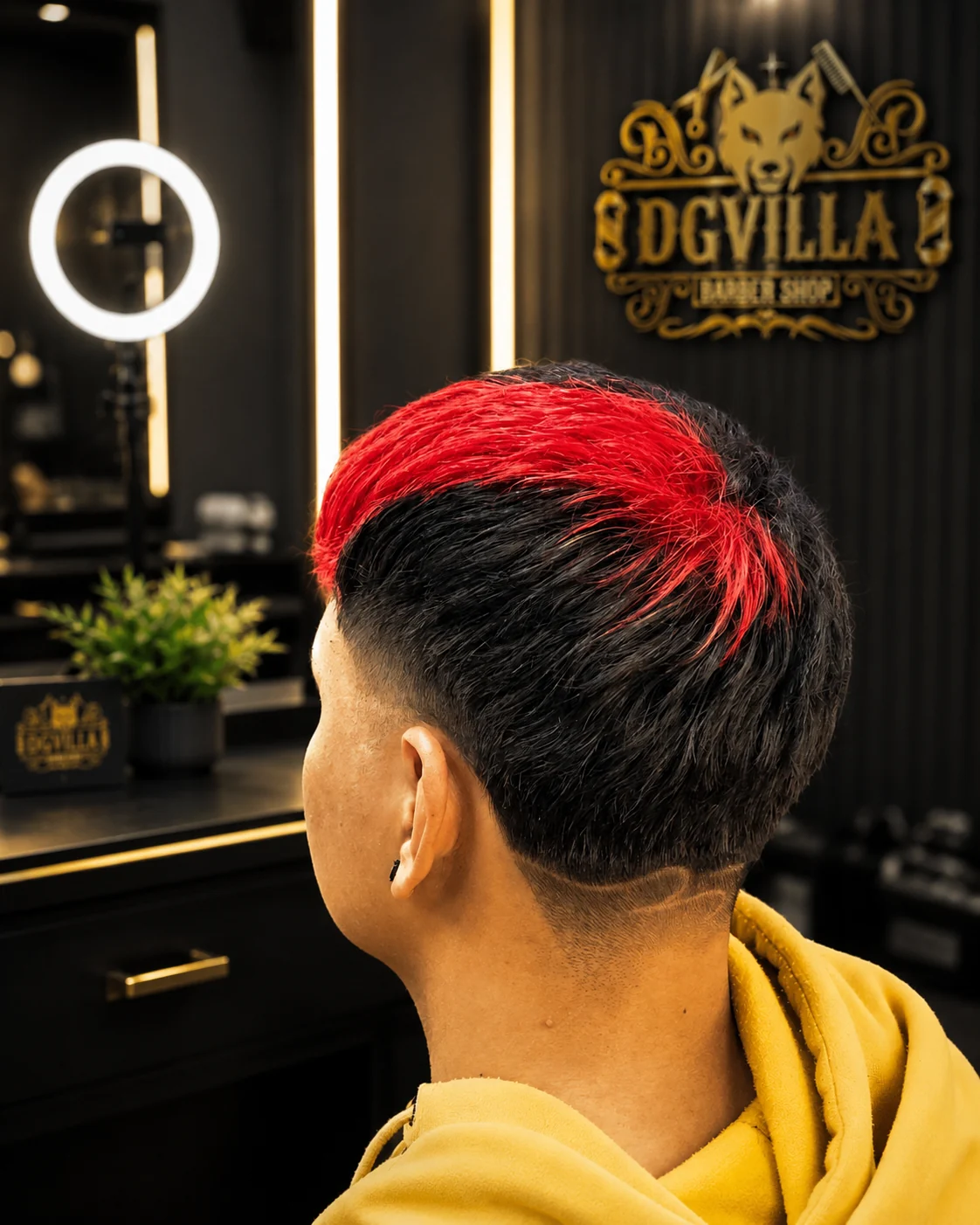 Corte con color rojo